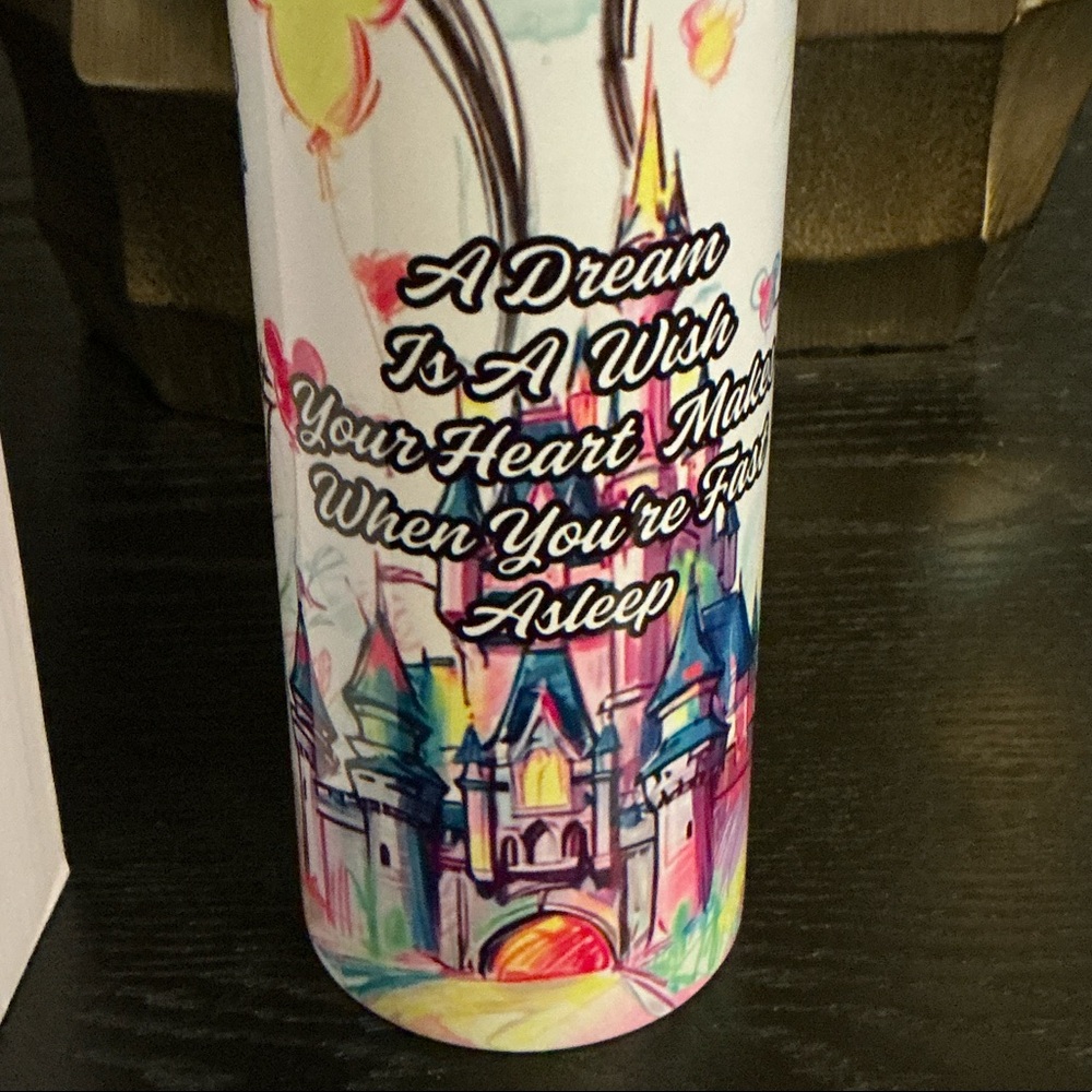 NEW Dreamy Castle Tumbler with Quote - Picture 2 of 5